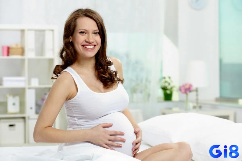 Mơ thấy mình mang bầu đối với nam giới phản ánh sự phát triển của khía cạnh nữ tính, nuôi dưỡng trong tính cách