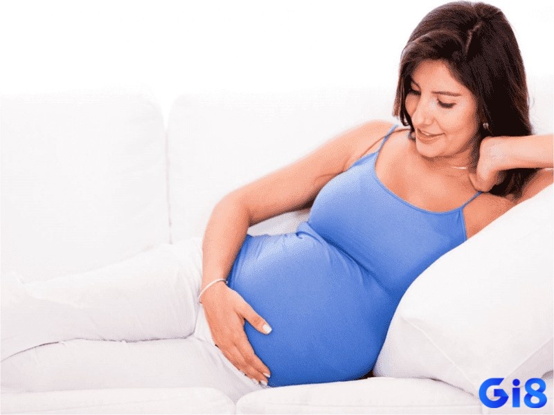 Giấc mơ thấy người khác có bầu là dấu hiệu cho thấy gia đình bạn sắp đón nhận tin vui về tài lộc hoặc sự nghiệp